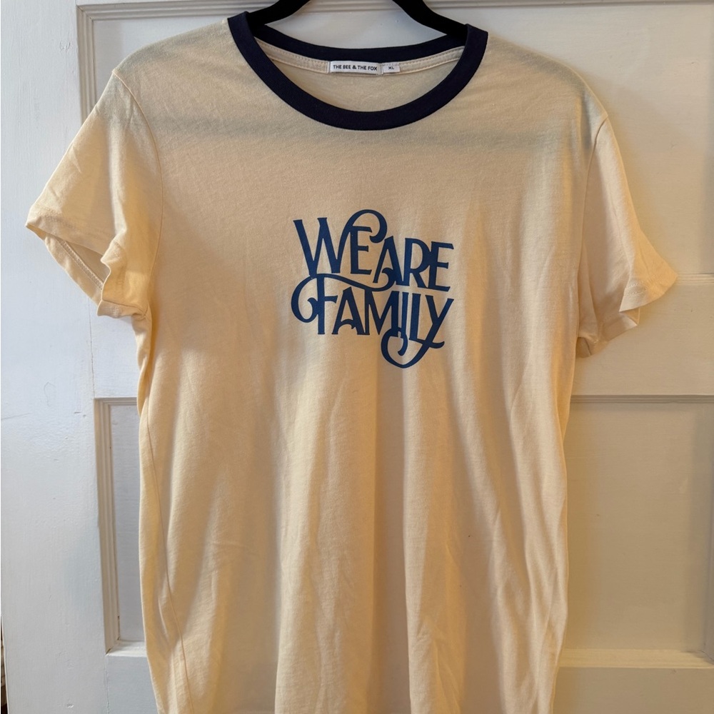 Rare Bee & the Fox tee